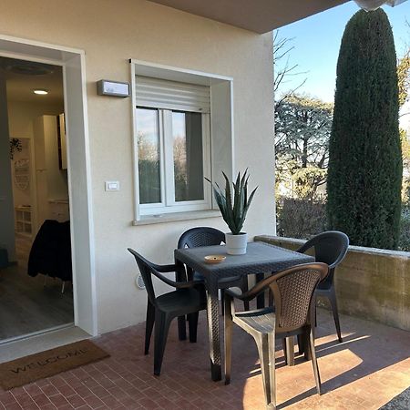 Vittoria Peschiera Apartment Ponti sul Mincio Luaran gambar