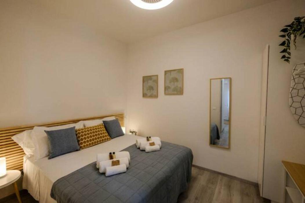 Vittoria Peschiera Apartment Ponti sul Mincio Luaran gambar